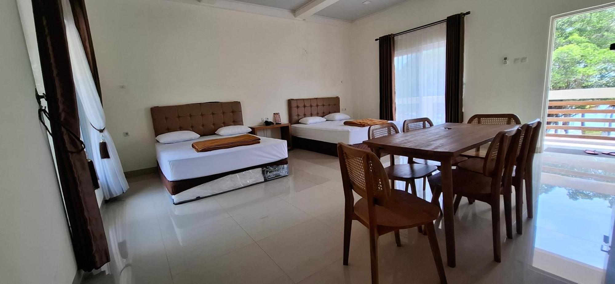 Hotel Cipunaga Ciemas Bagian luar foto