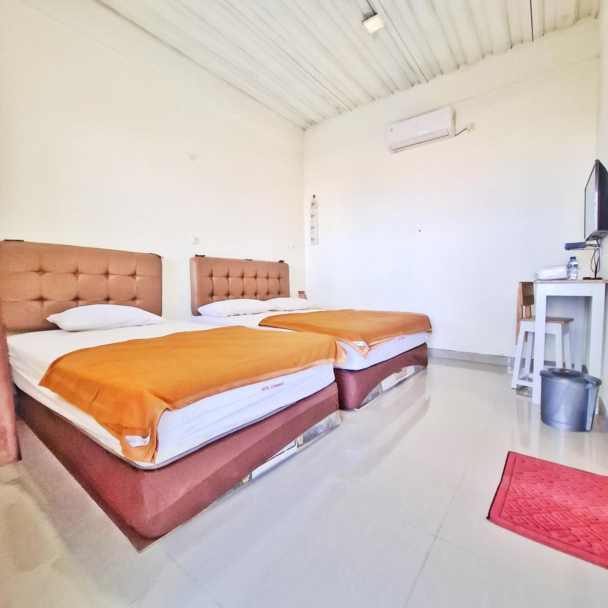 Hotel Cipunaga Ciemas Bagian luar foto
