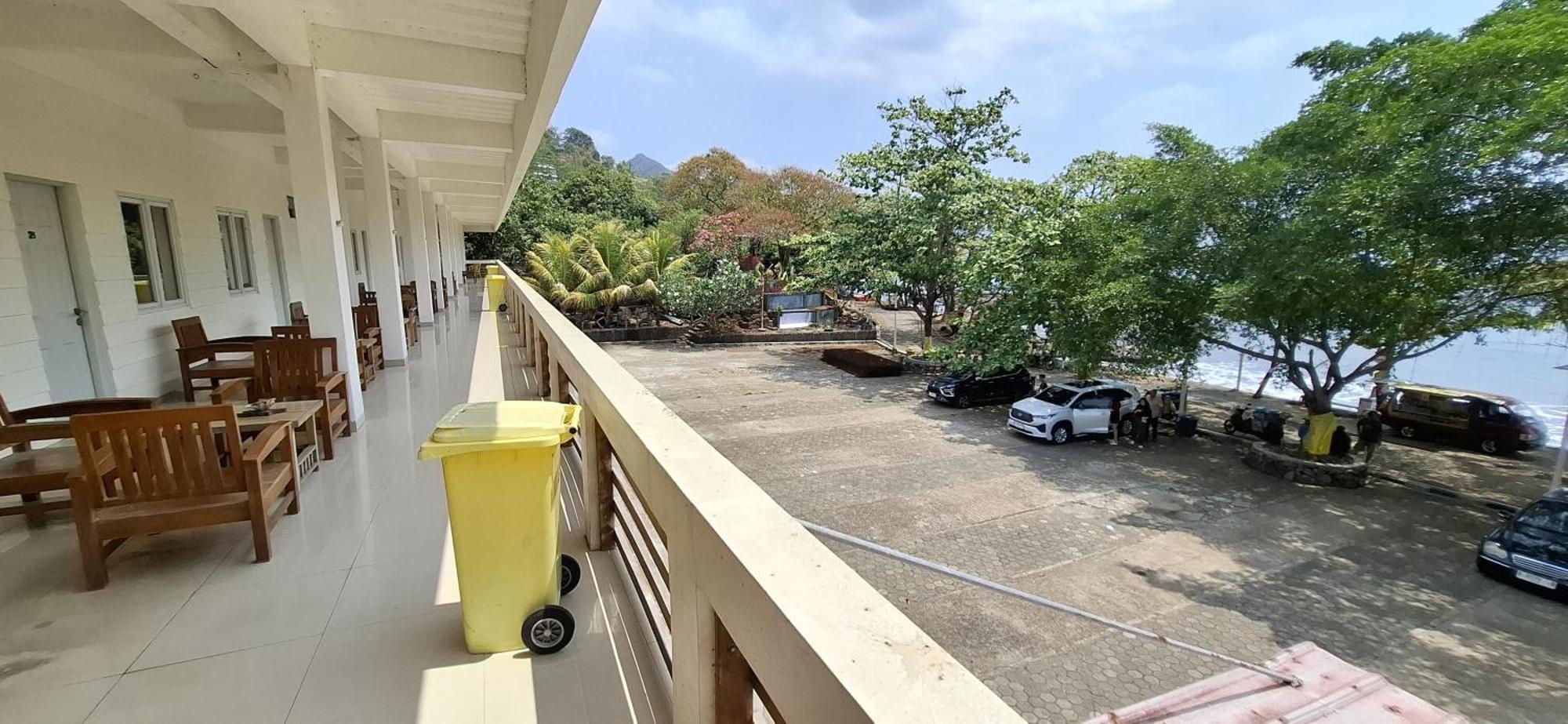 Hotel Cipunaga Ciemas Bagian luar foto