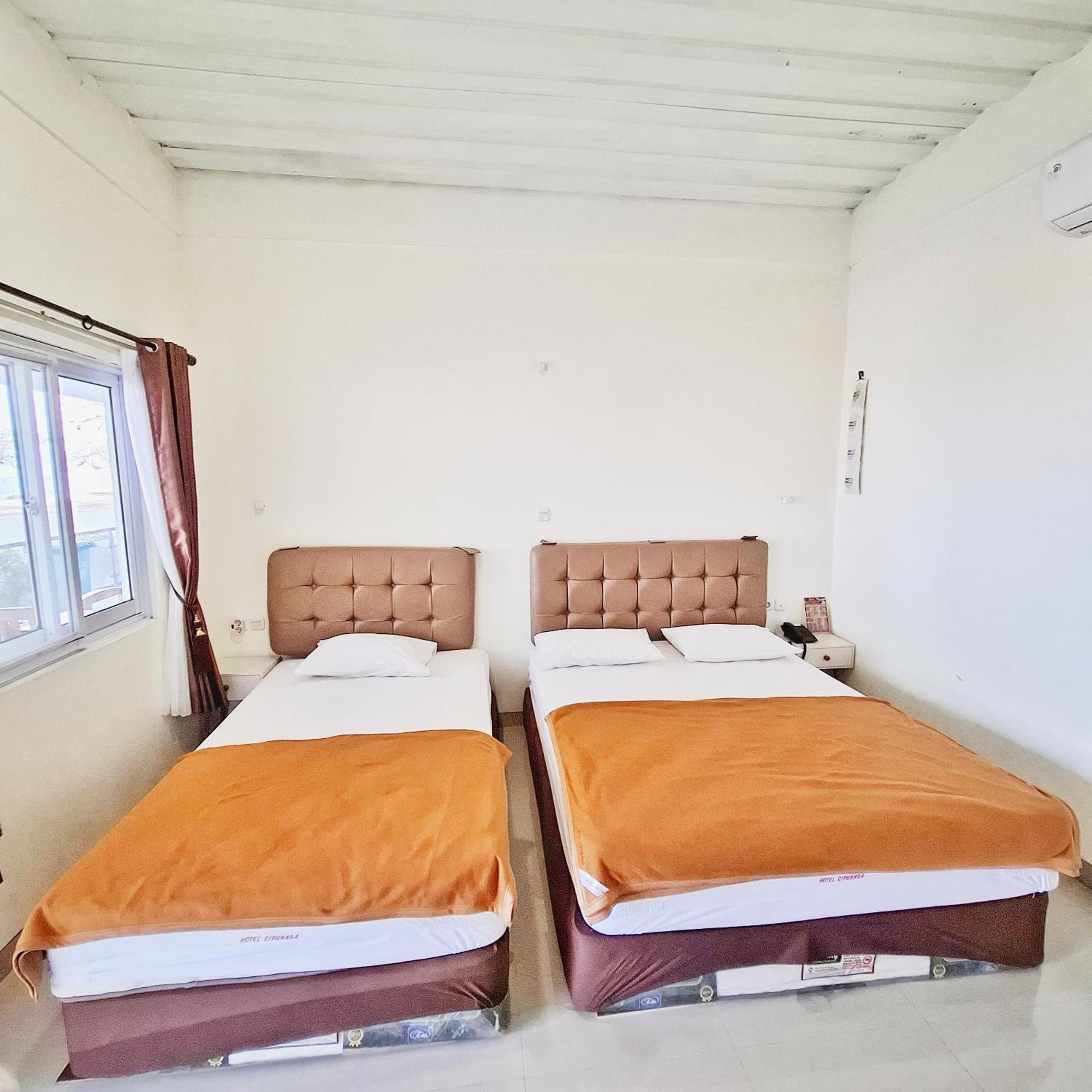 Hotel Cipunaga Ciemas Bagian luar foto