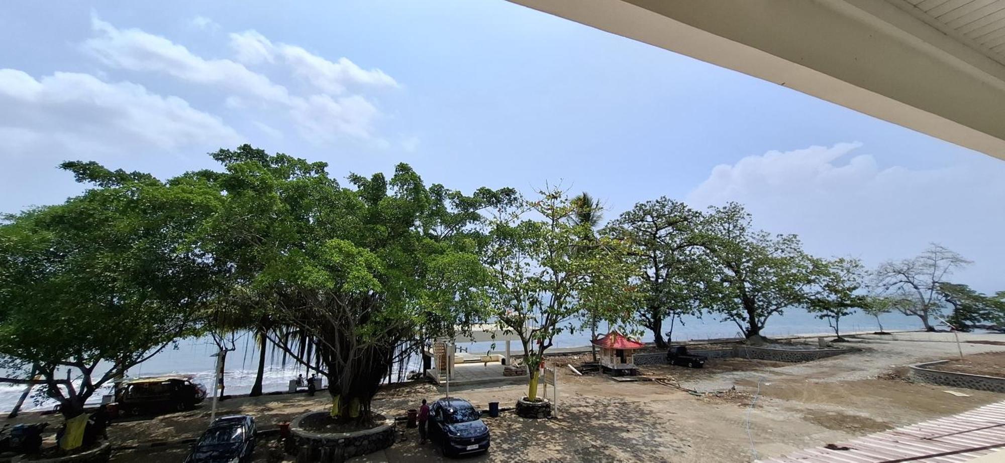 Hotel Cipunaga Ciemas Bagian luar foto