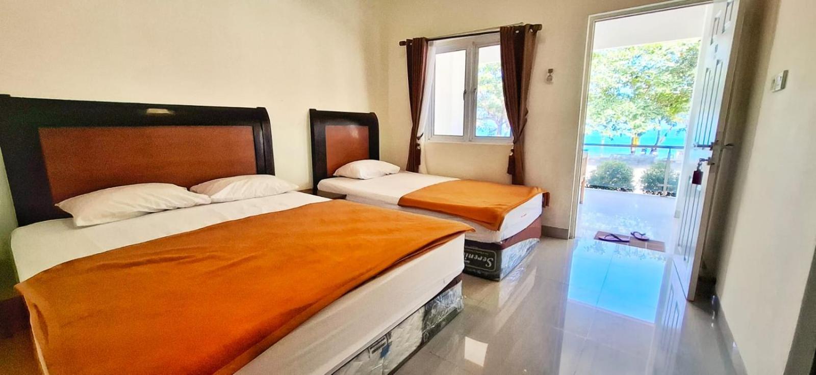 Hotel Cipunaga Ciemas Bagian luar foto