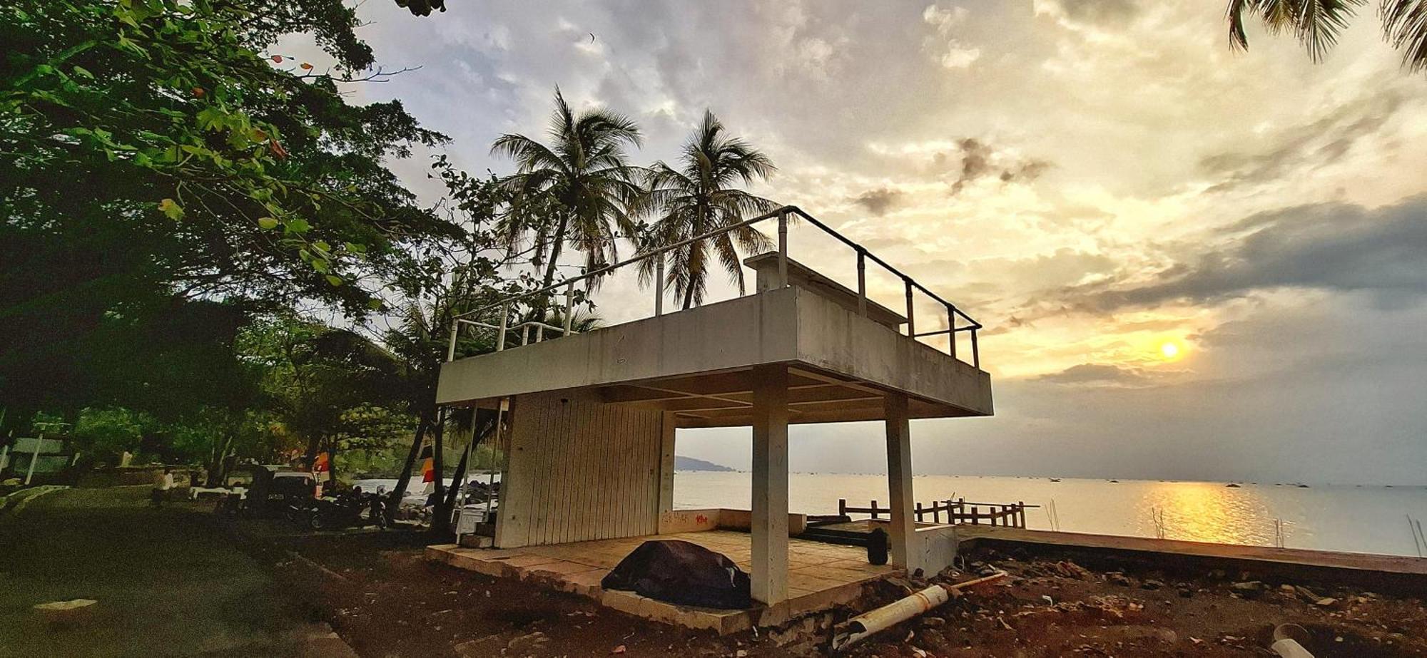 Hotel Cipunaga Ciemas Bagian luar foto